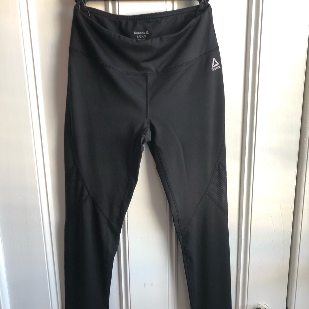 Reebok black running leggings with mesh accent